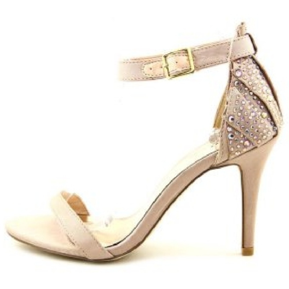 exaggeration nude shi shoes